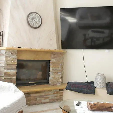 Apartment Meadow House Lixouri