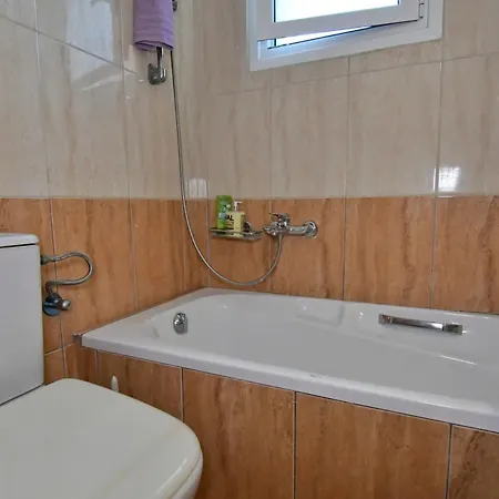 Meadow House Apartment