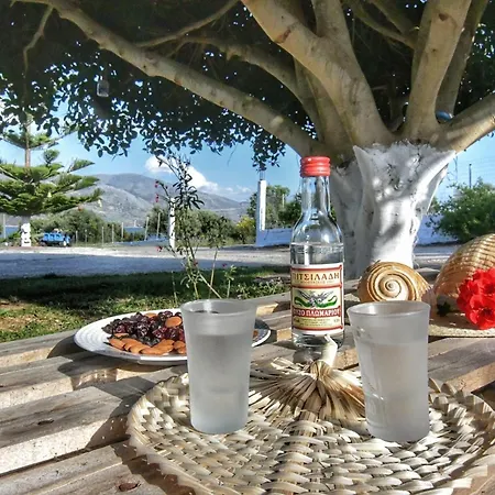 Meadow House Апартаменты Ликсури