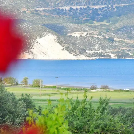 Апартаменты Meadow House *