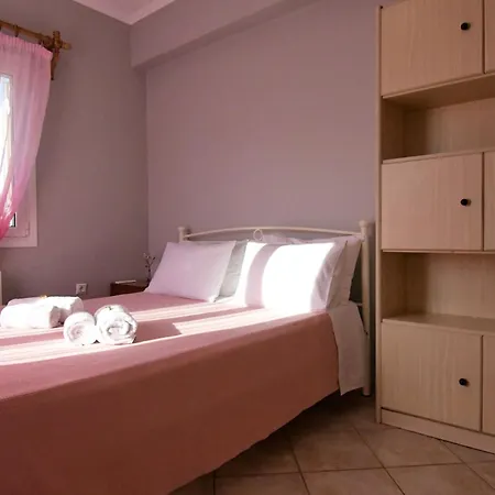 Meadow House * Lixouri