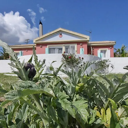 Meadow House Апартаменты Ликсури